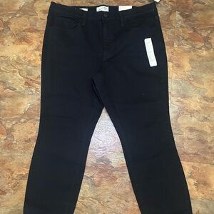 NWT Universal Thread Black High Rise Skinny Jeans Size 16S